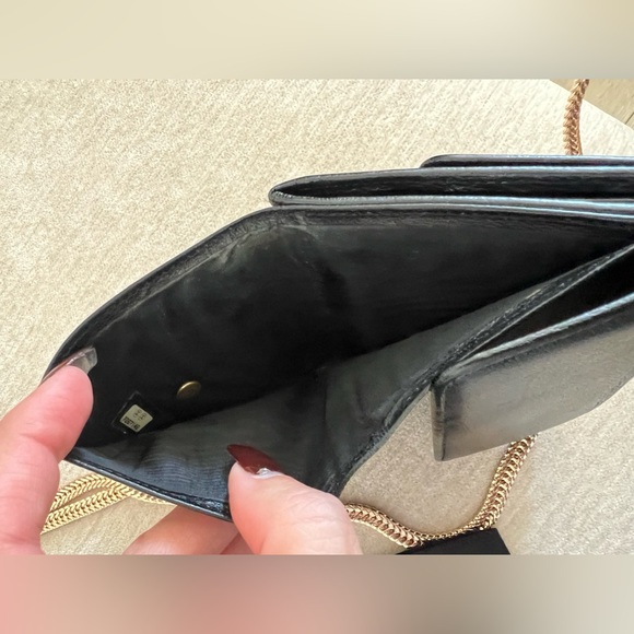 CHANEL AUTHENTIC Wallet in great condition. Comes with everything you pictured - Picture 17 of 17